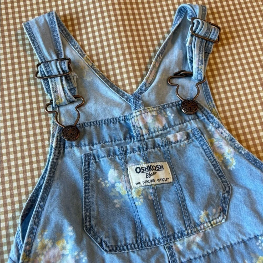 Oshkosh Floral toddler overalls style dress.‎ Size 3T